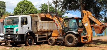 PREFEITURA DE CATURAÍ REALIZA MUTIRÃO DE LIMPEZA